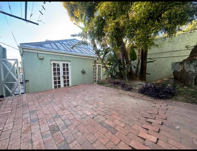 4 BEDROOM HOUSE FOR SALE IN BRIXTON